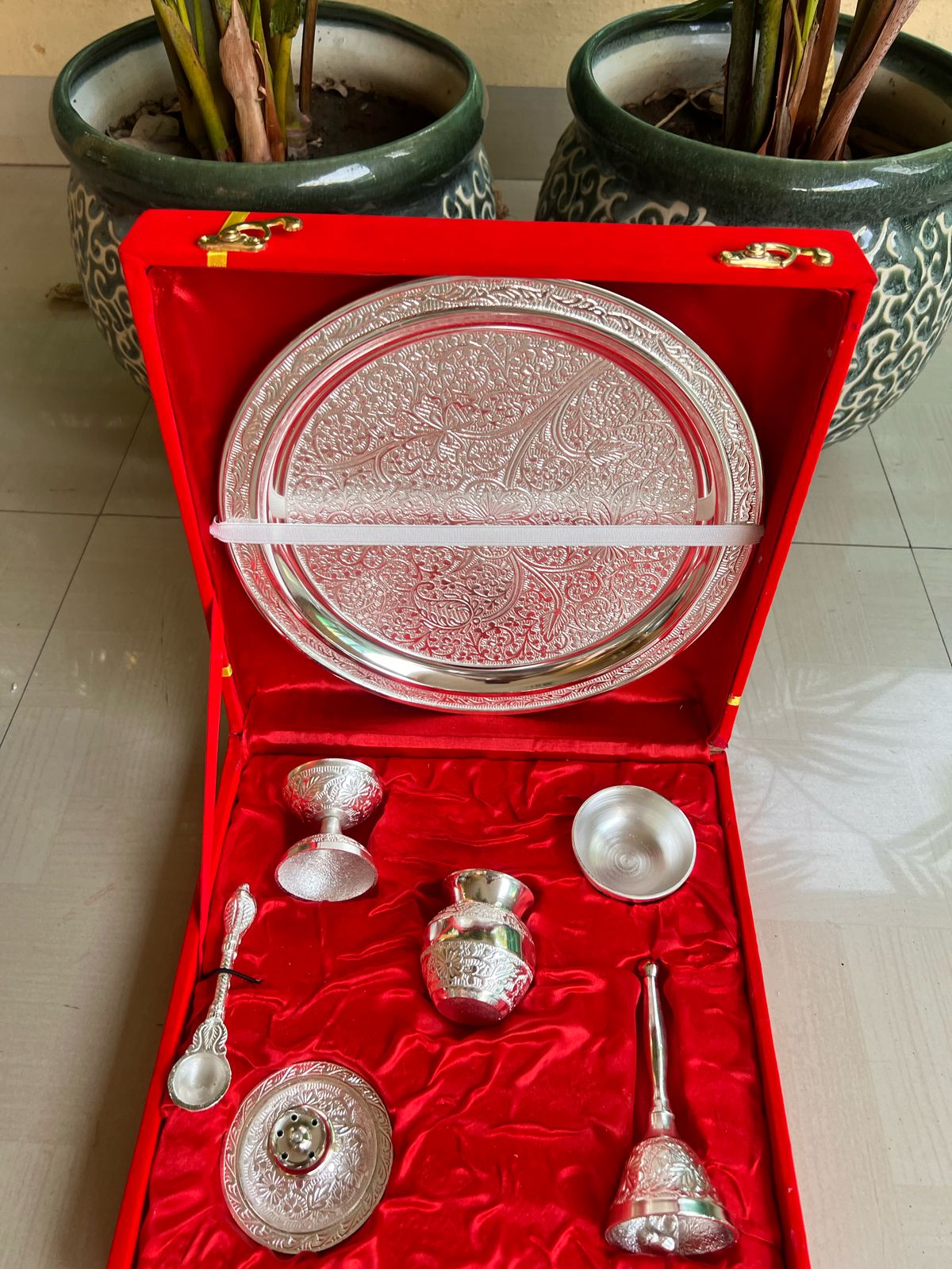 german silver Silvery shiny pooja thali set in velvet gift box gift item for diwali/ housewarming
